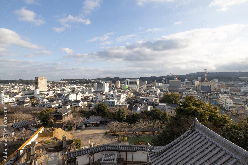 Fototapeta premium ［静岡県掛川市］掛川城 天守閣から眺める掛川市街地