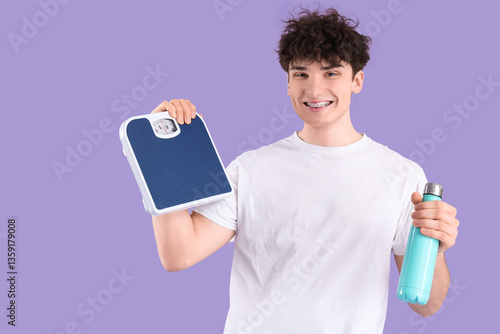 Smiling young man with brac...
