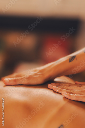 Sanfte Ayurveda-Massage – Entspannung, Heilung und Achtsamkeit durch Berührung