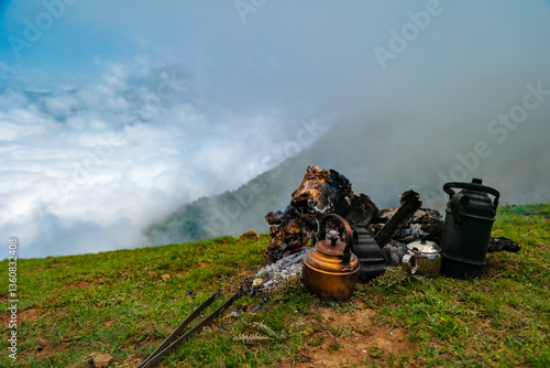 Campfire Above the Clouds – A Breathtaking Mountain View
