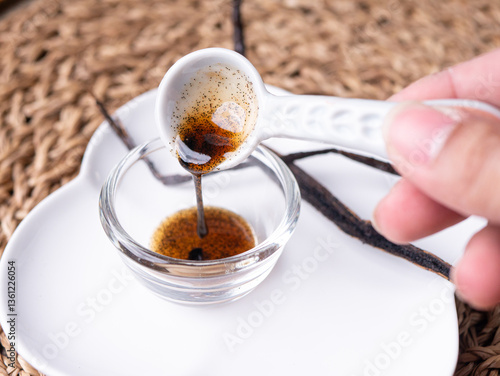 Vanilla Bean Paste with real natural vanilla pods