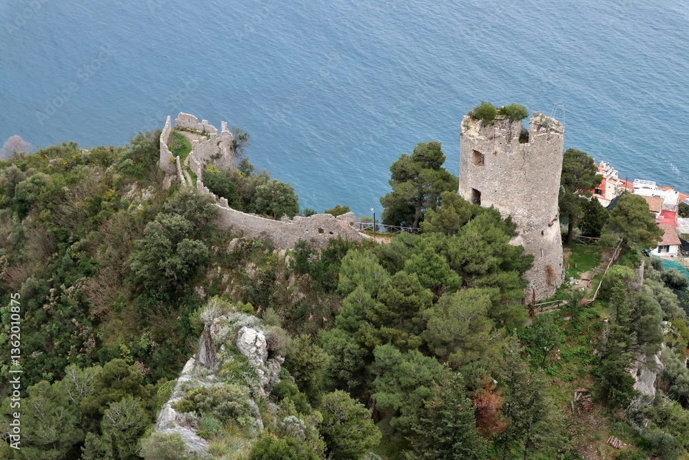 Pontone - Torre dello Ziro dal belvedere di Monte Aureo