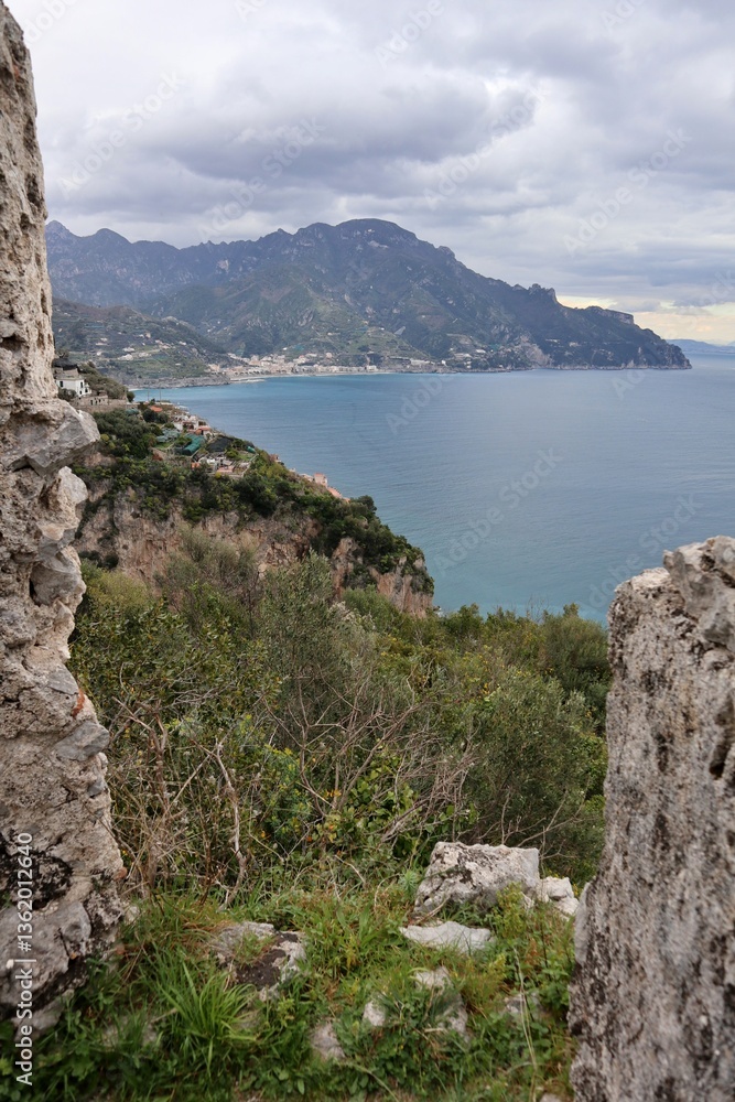 Pontone - Scorcio di Maiori dalla Torre dello Ziro