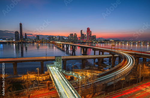 Photography Seoul, South Korea, Han River, cityscape, skyline, sunset, dusk, twilight, bridge, traffic trails, light trails, modern architecture, skyscrapers, urban, city lights, Yeouido, 63 Building