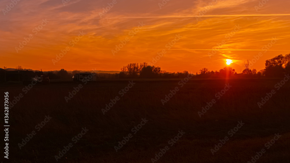 Obraz premium Sunset near Mamming, Isar, Dingolfing-Landau, Bavaria, Germany