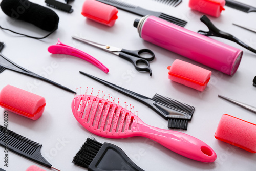 Hairdressing tools and styl...