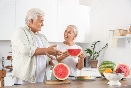 Mature couple with cut wate...