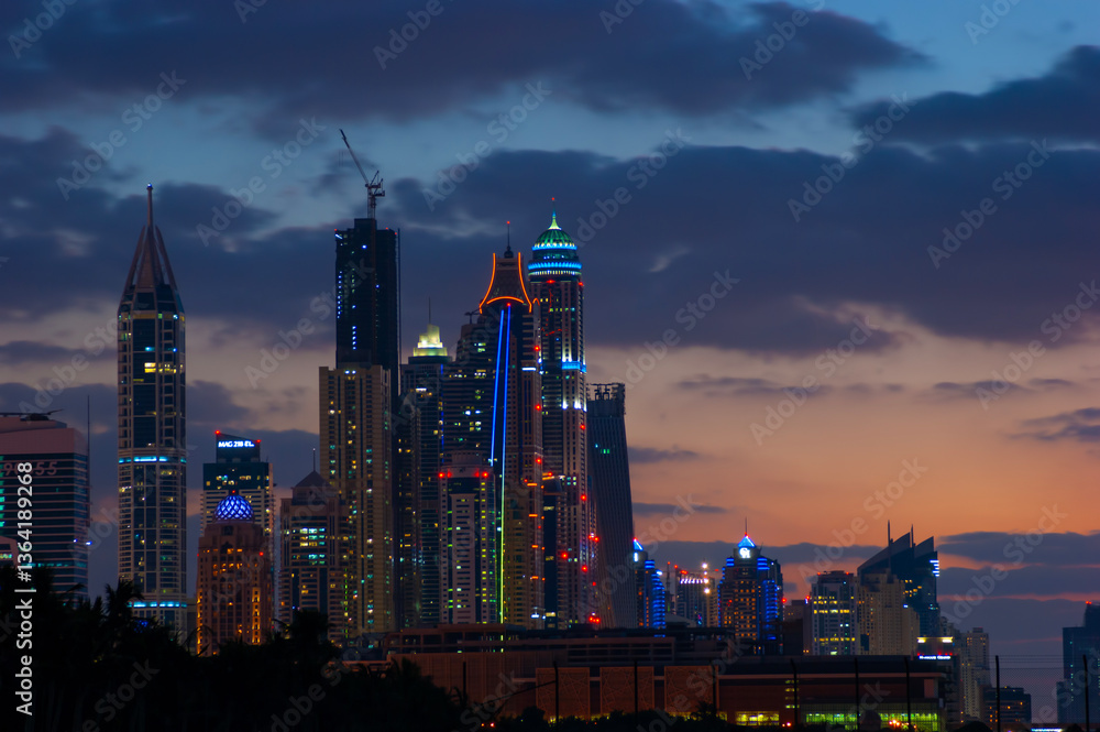 Fototapeta premium Dubai Marina skyline at dusk, Dubai