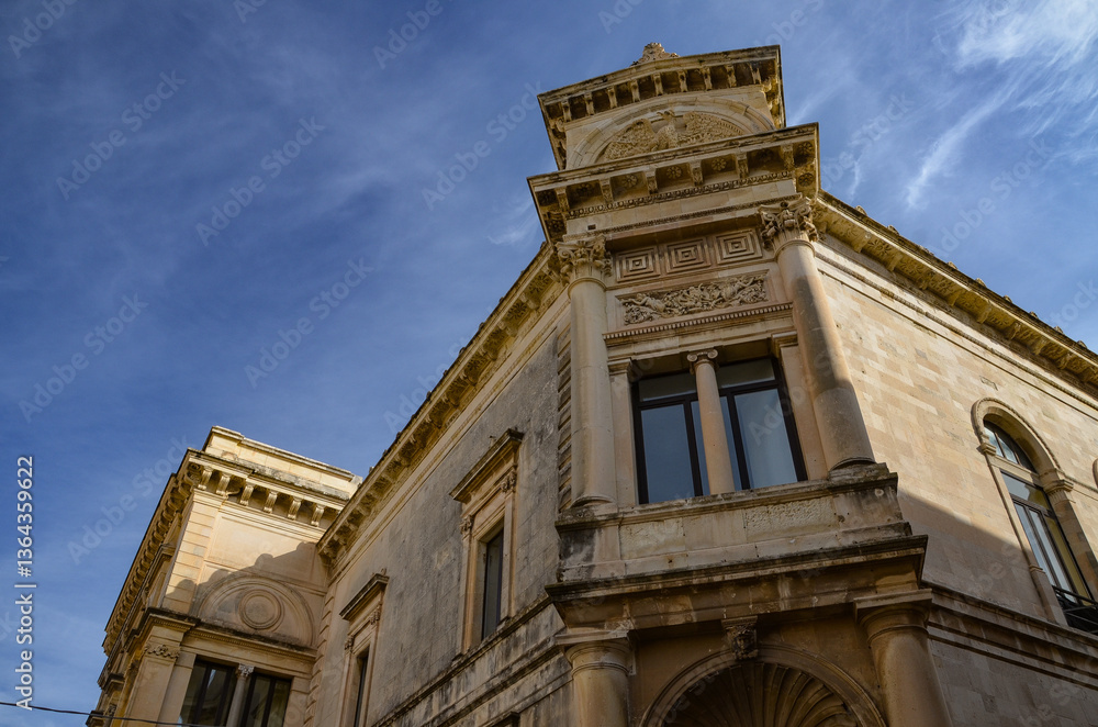 Obraz premium Characteristic Italian buildings in Syracuse, Sicily