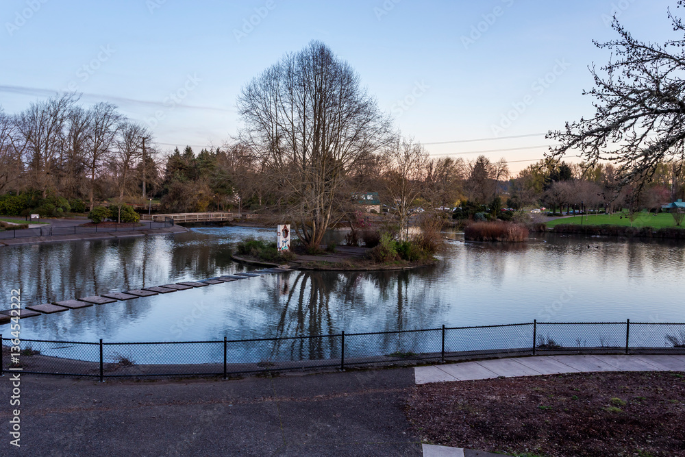 Fototapeta premium Alton Baker Park twilight view in Eugene, Oregon