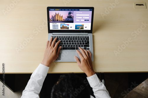 Obraz na płótnie Online travel agency website for modish search and travel planning offers deal and package for flight , hotel and tour booking w salonie