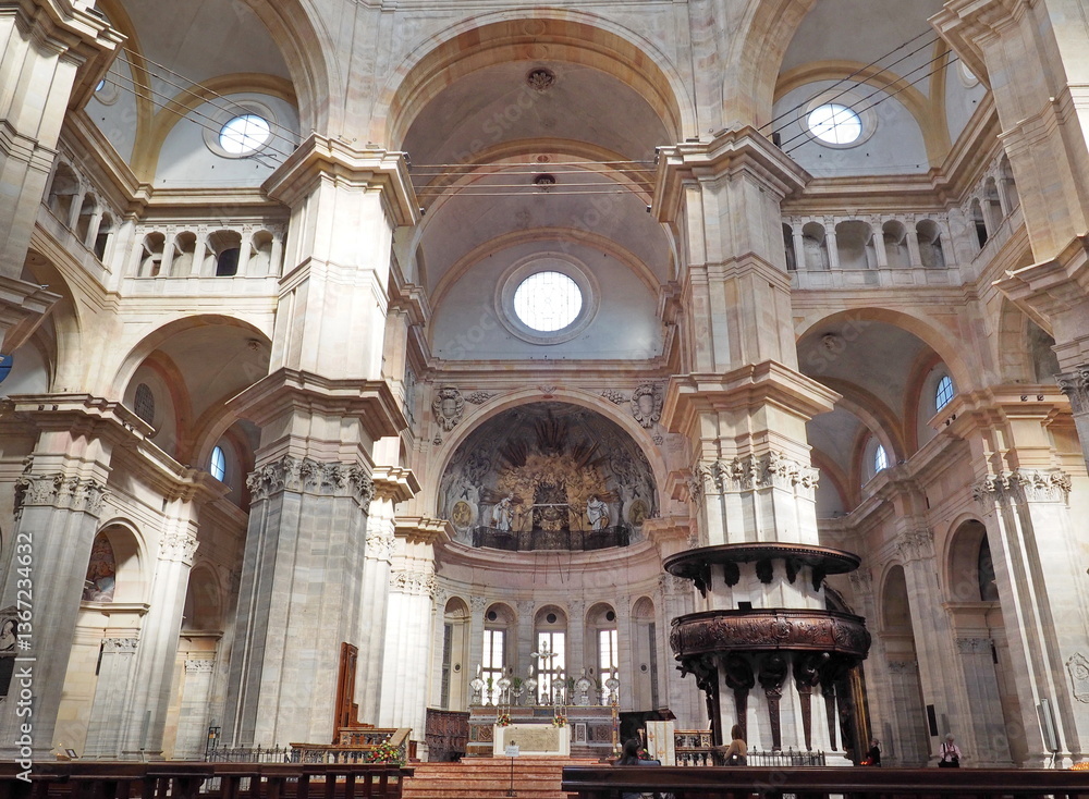 Naklejka premium Archs and architecture of the roof in Duomo of Pavia, (Pavia cathedral), Lombardy, Italy.