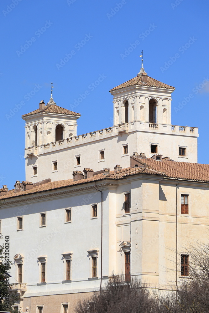 Fototapeta premium Villa Medici Exterior with Blue Sky in Rome, Italy