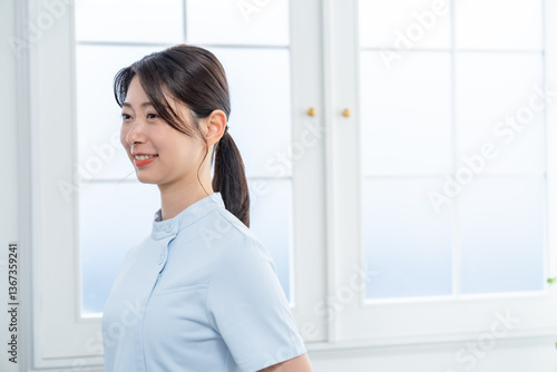 医療服を着た女性 Free Download 医療服を着た女性 - GFXLoad