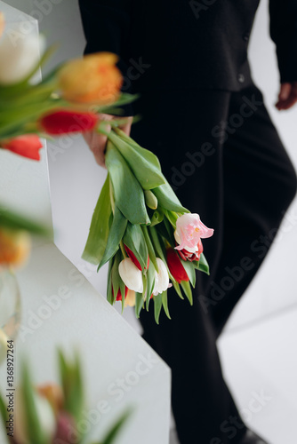 Obraz na płótnie bride and groom w salonie