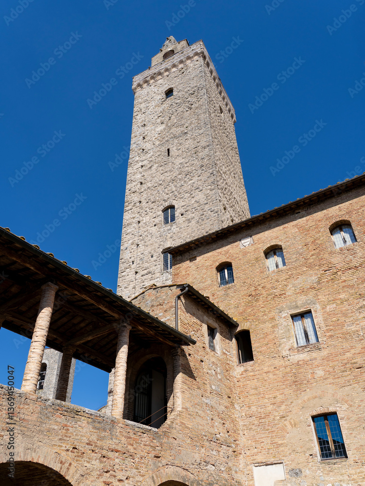 Fototapeta premium Amazing view of the towers and the buildings of the wonderful village of San Gimignano. A Unesco World Heritage. Tuscany, Italy