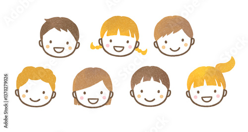 笑顔の子供たちの顔アイコンセット