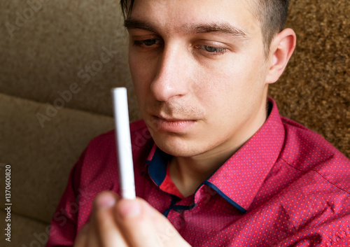 Obraz na płótnie Pensive Man with a Cigarette w salonie