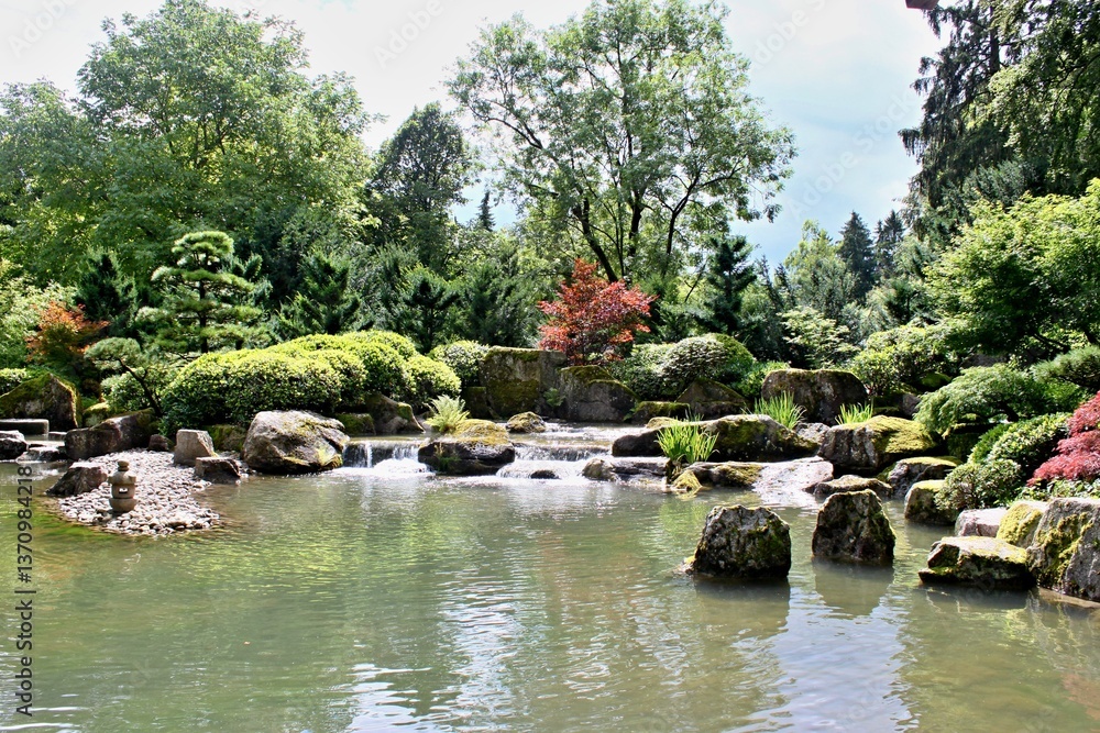 Naklejka premium Gartenarchitektur Teich