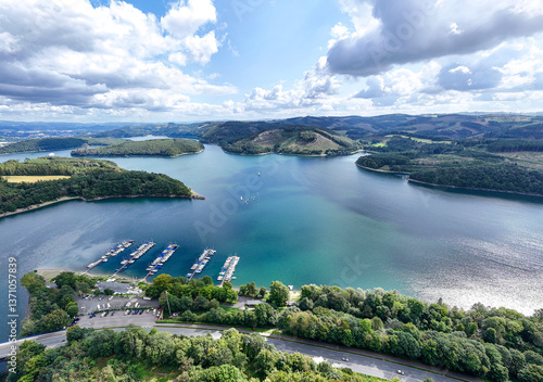 Ausblick nach Osten über den Hafen des Yacht-Club Lister am Biggesee - 2024