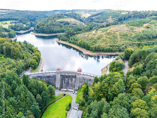 Fürwiggetalsperre bei Meinerzhagen. Die Staumauer wird saniert. - 2024