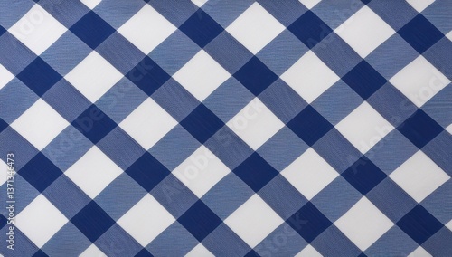Textura de tela con estampado de cuadros en color blanco y azul.
