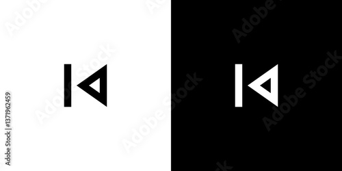 Skip Back Icon
