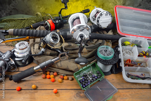 Obraz na płótnie Fishing items in a tabletop arrangement w salonie