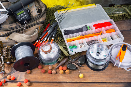 Obraz na płótnie Fishing items in a tabletop arrangement w salonie