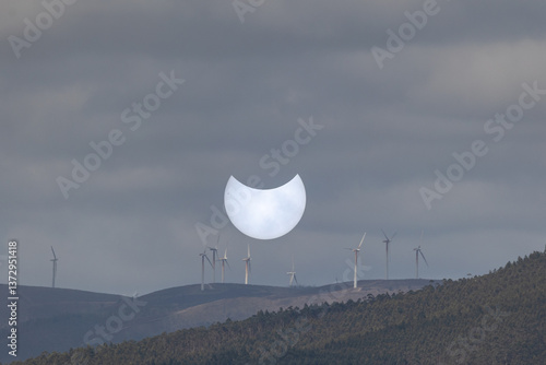 Obraz na płótnie Partial solar eclipse in Galicia, Spain w salonie