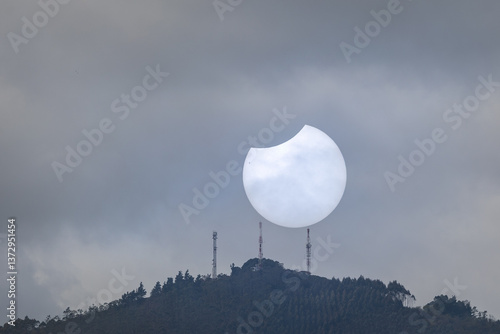Obraz na płótnie Partial solar eclipse in Galicia, Spain w salonie