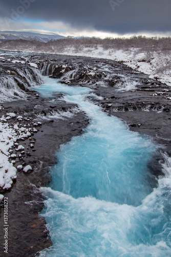 Wallpaper Mural Bruarfoss Islanda Waterfall Brekkuskógur Torontodigital.ca