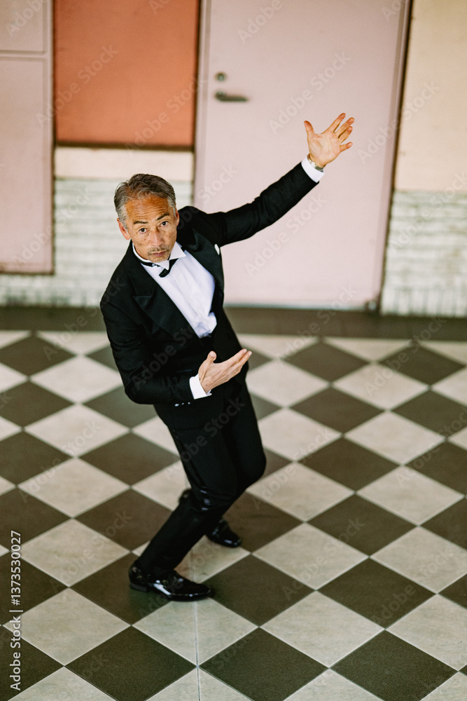 タップダンスを踊る男性