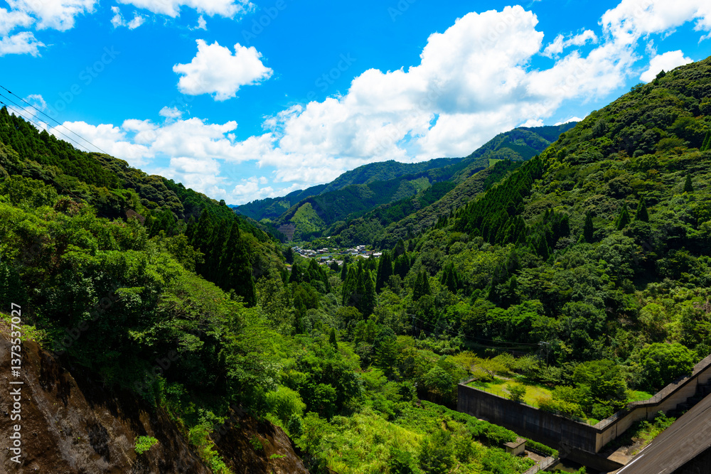 初夏の山村風景 初夏の山村風景