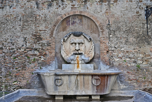 Εκτύπωση καμβά Roma, la Fontana del Mascherone di Santa Sabina all'Aventino