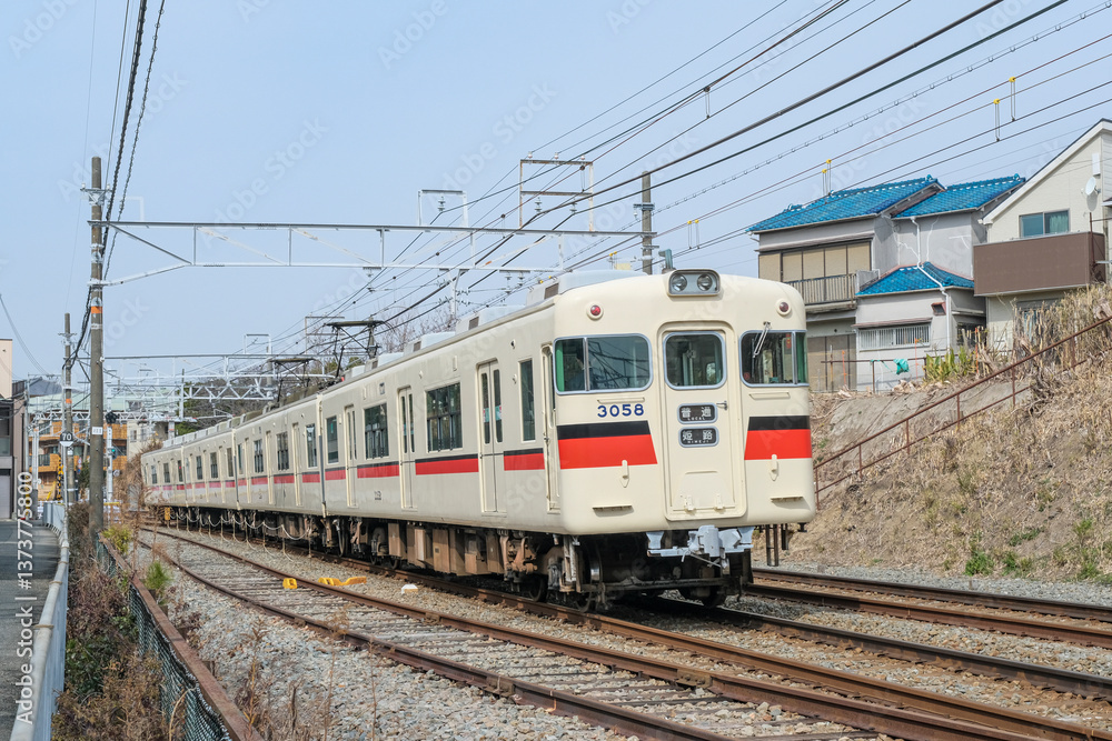 霞ヶ丘付近を走る山陽電鉄の列車 霞ヶ丘付近を走る山陽電鉄の列車