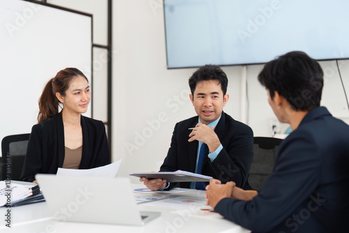 Wallpaper Mural Professional Consultation and Engagement. Participants sharing insights during a strategic meeting. Torontodigital.ca