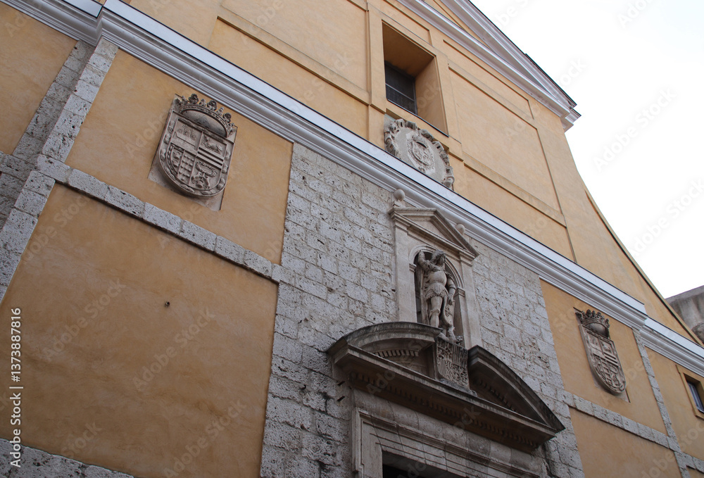 Obraz premium san miguel et san julian church in valladolid in spain 