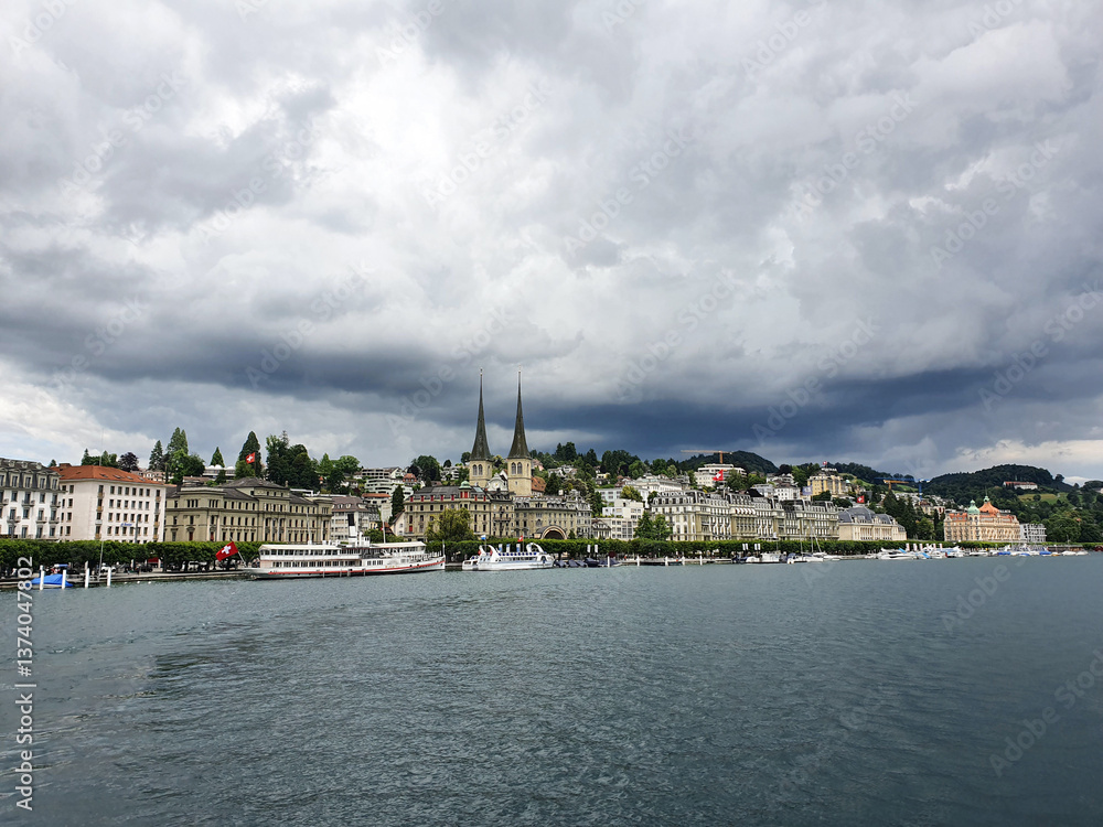 Obraz premium Switzerland, Luzern, Vierwaldstättersee
