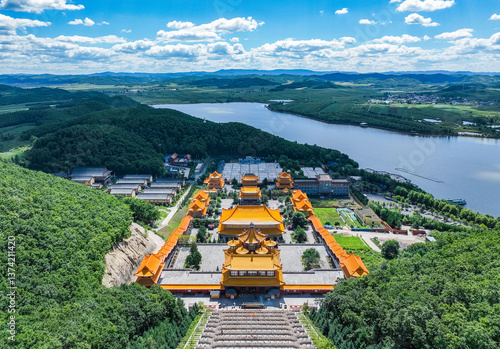 Tableau sur toile Landscape of Zhengjue Temple, Liudingshan cultural tourism area, Dunhua, Jilin P