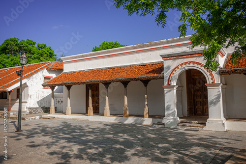 Tamilnadu Chettinadu Style Heritage Homes. DakshinaChitra is a living-history museum in the Indian state of Chennai, Tamil Nadu, dedicated to South Indian heritage and cultures and more.	