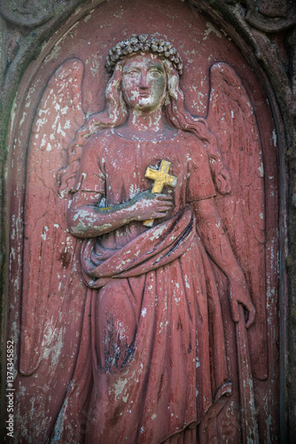 Engel mit Kreuz