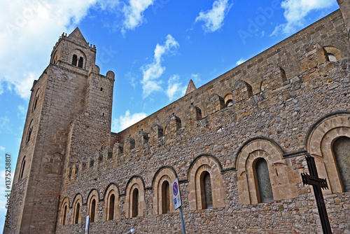 Obraz na płótnie
Cefalù, il Duomo o basilica cattedrale della Trasfigurazione, Palermo, Sicilia w salonie