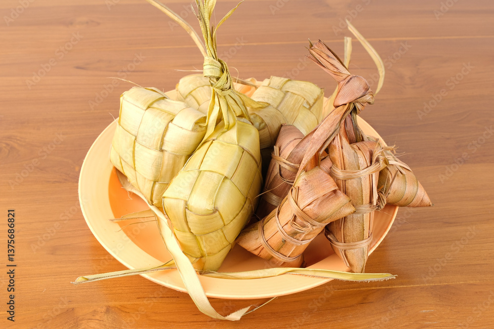 Εκτύπωση καμβά Ketupat Lepet, Indonesian traditional food, popular during Eid al Fitr
