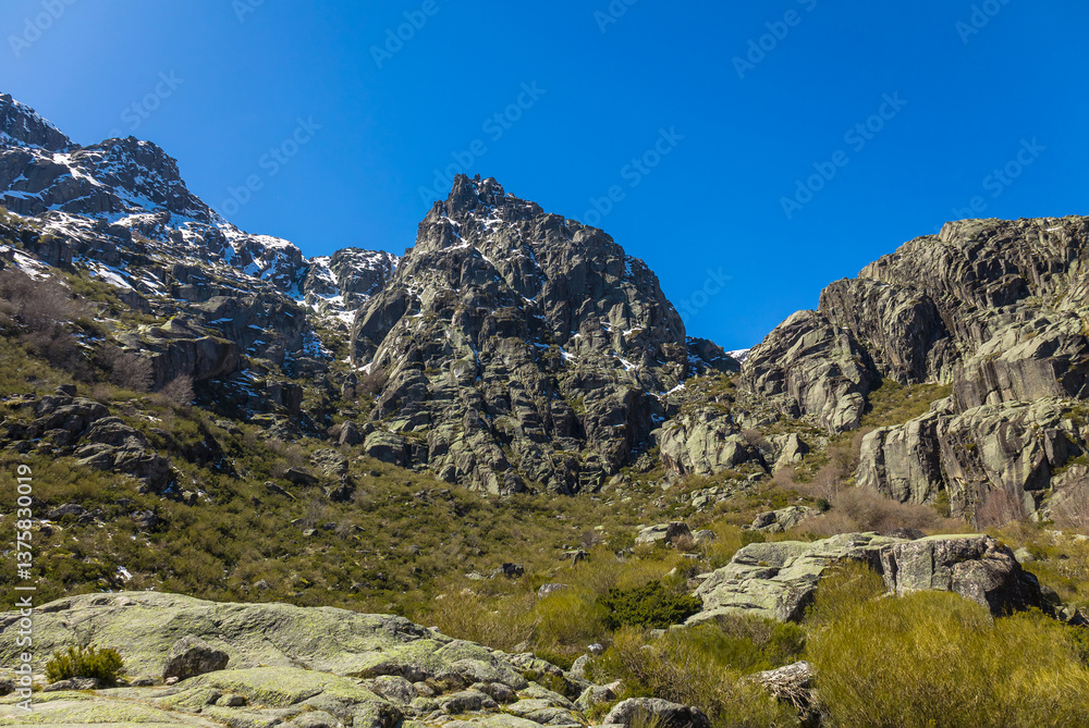 Fototapeta premium Covao da Ametade - iconic site in the Serra da Estrela Natural Park - Portugal