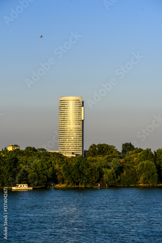 Obraz na płótnie River Danube, Vienna, Austria w salonie