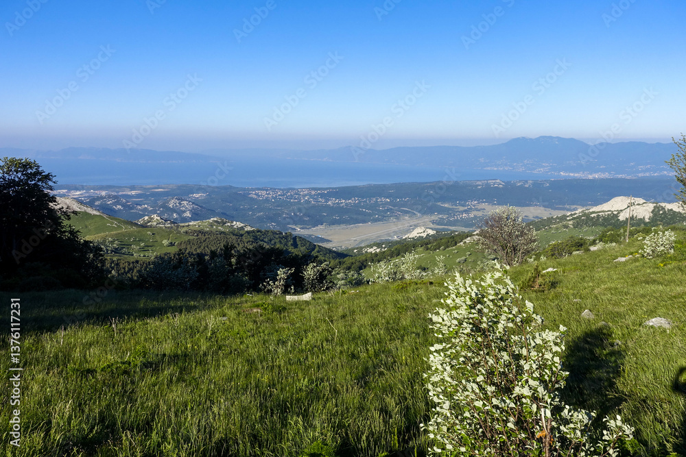Blick nahe Rijeka zur Kvarner Bucht, Kvarner Bucht, Kroatien