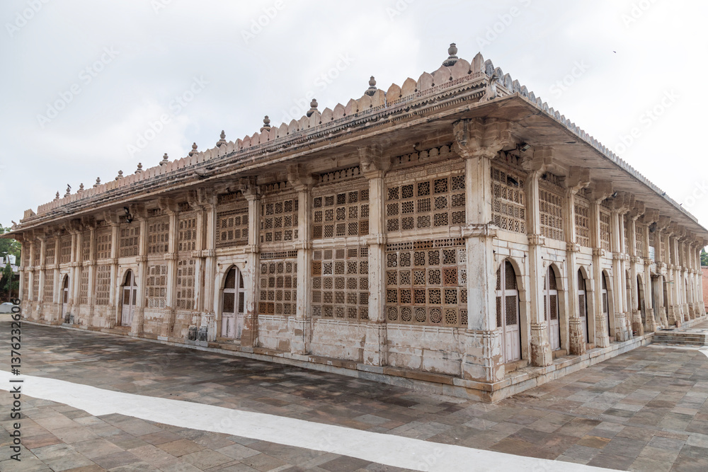 Sarkhej Roza is a renowned mosque and tomb complex near Ahmedabad, Gujarat, in Makarba. Sarkhej Roza is a renowned mosque and tomb complex near Ahmedabad, Gujarat, in Makarba.
