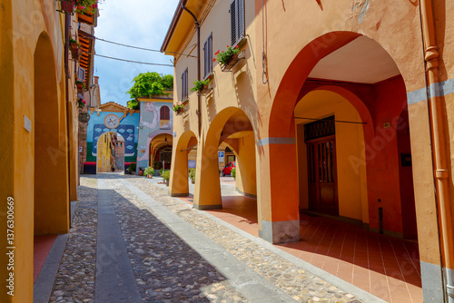 Dozza in provincia di Bologna con i suoi murales