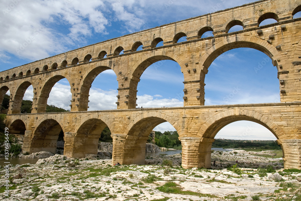 Fototapeta premium Pont du Gard, Patrimoine de l'UNESCO, 30, Gard, France